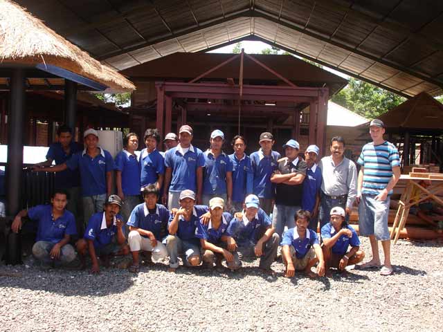 Bali prefab house construction team